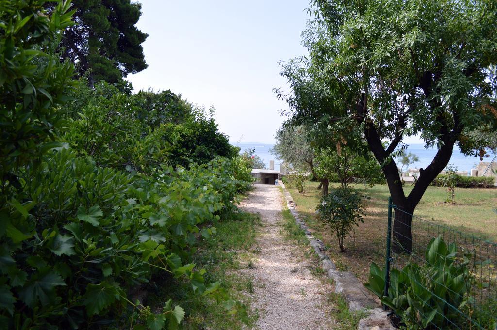 Apartment Lju On The Beach สปลิท ภายนอก รูปภาพ