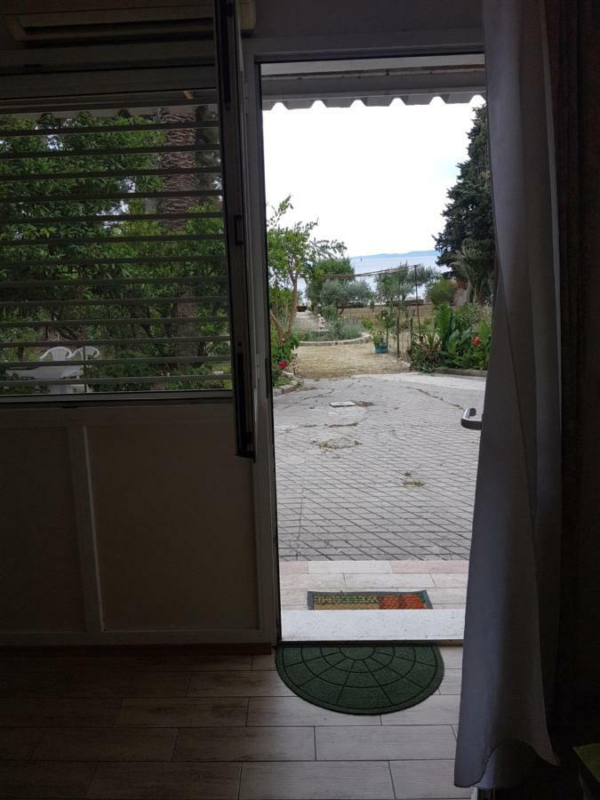Apartment Lju On The Beach สปลิท ภายนอก รูปภาพ